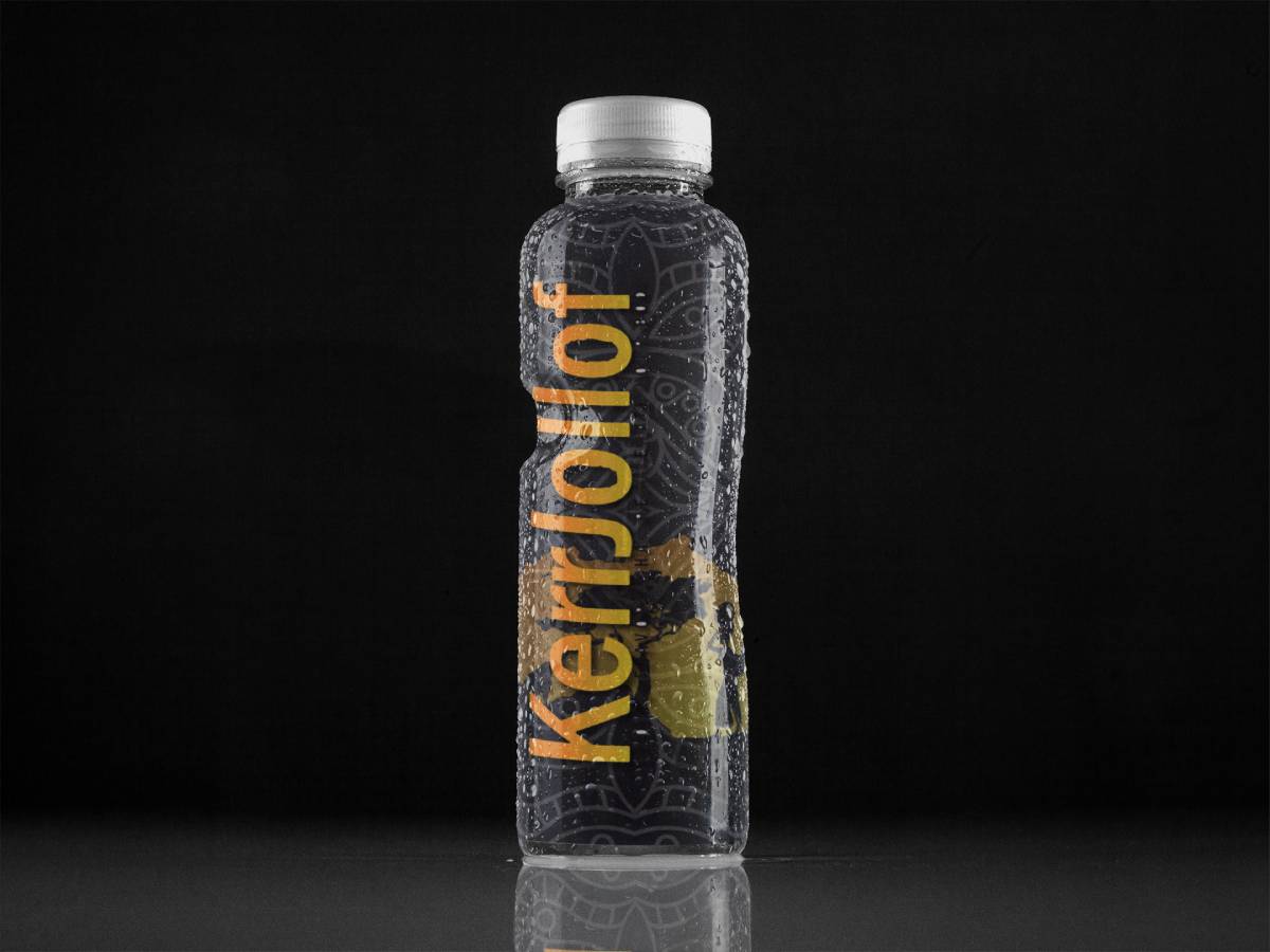label-mockup-of-a-water-bottle-with-dark-backdrop-a7228 (5)